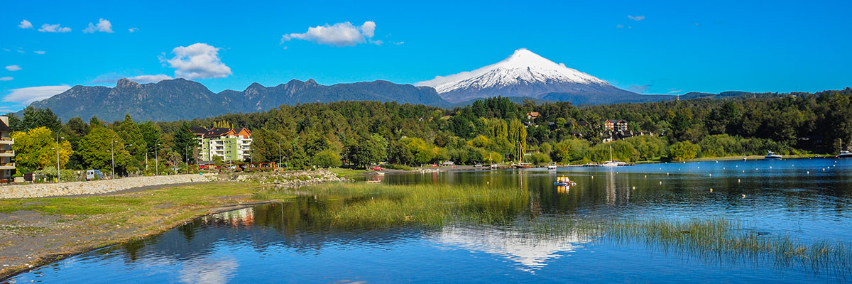 Lago y volcán Villarrica